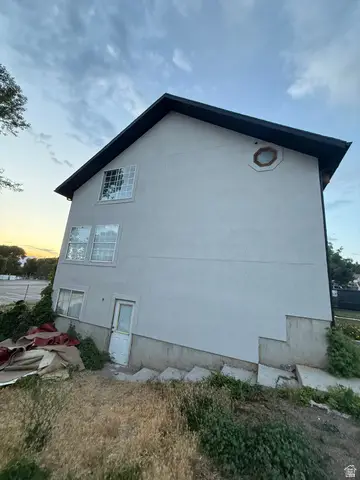 10025 N Oak Rd W, Cedar Hills, UT 84062 - #3