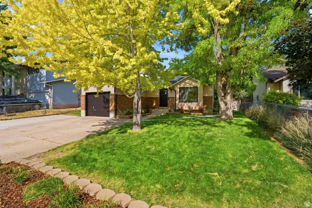 1030 N 250 W, Layton, UT 84041 - #2