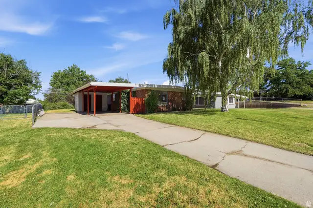 785 Simoron Dr, Ogden, UT 84404 - #2