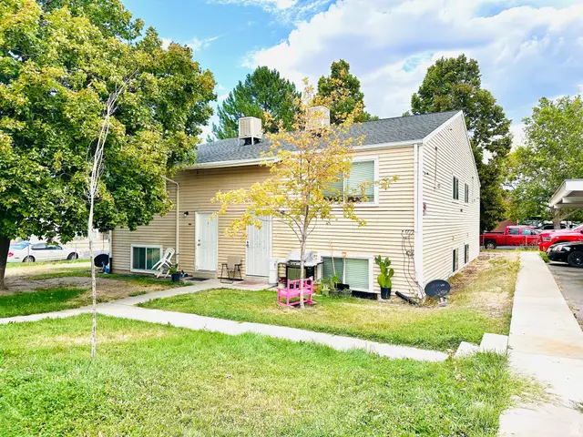 4632 S Arlington Park Dr, West Valley City, UT 84120 - #1