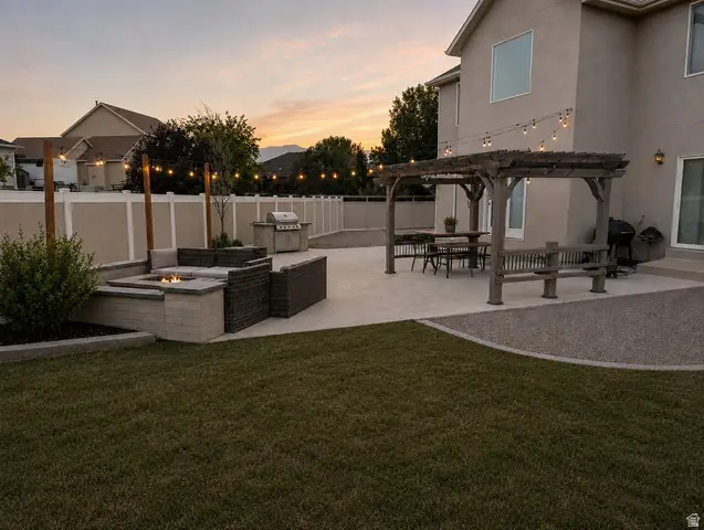 136 Harvest Ln, Grantsville, UT 84029 - #2