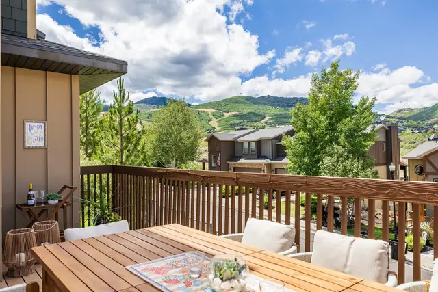 1449 W Stillwater Dr, Heber City, UT 84032 - #3