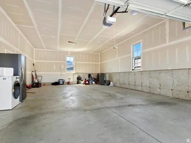 563 W Founders Blvd, Saratoga Springs, UT 84045 - #3