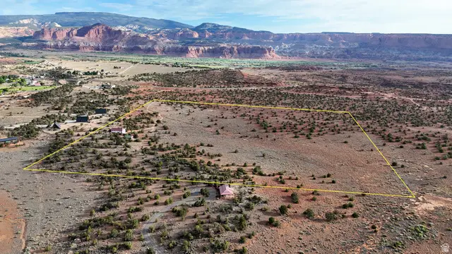 358 S Sky Dr, Torrey, UT 84775 - #2