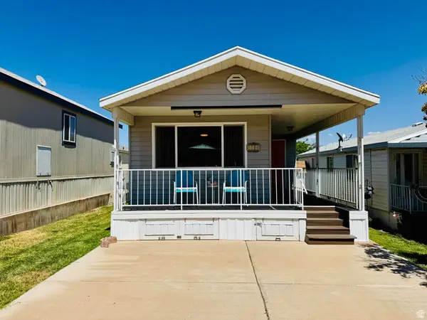 1150 W Red Hills Pkwy #150, Washington, UT 84780