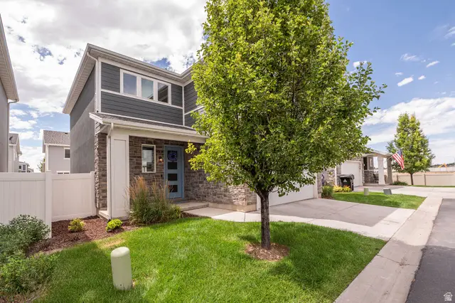 1754 W Parkview Dr, Syracuse, UT 84075 - #2