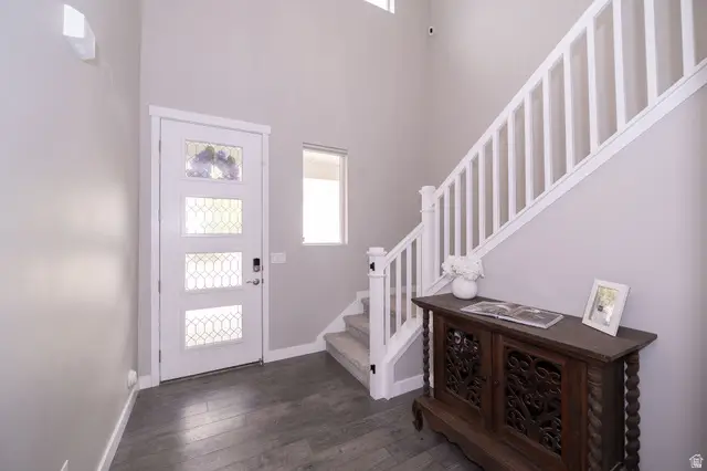 1754 W Parkview Dr, Syracuse, UT 84075 - #3