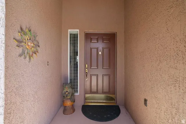 4652 S Medallion Dr, Saint George, UT 84790 - #3