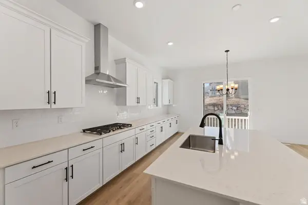 889 W Meadowside Dr #236, Saratoga Springs, UT 84045