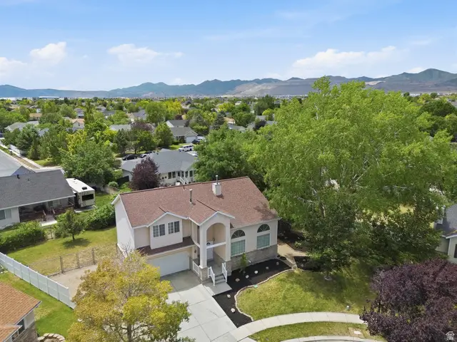 8784 S Pebblecreek Rd, West Jordan, UT 84081 - #2