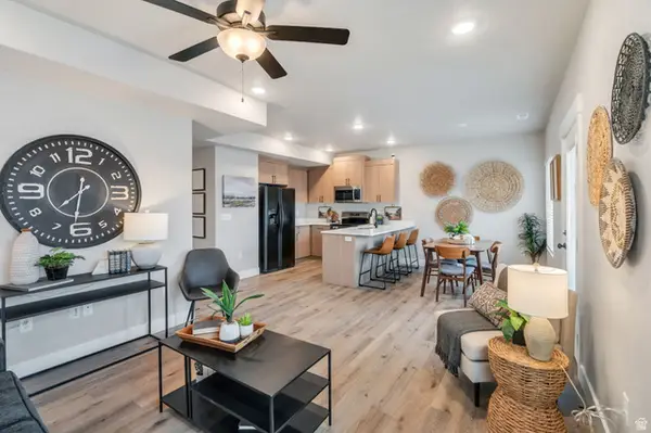 7204 W Lara Leigh Ln, Magna, UT 84044