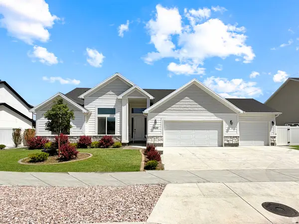 620 E Riverside Way, South Weber, UT 84405