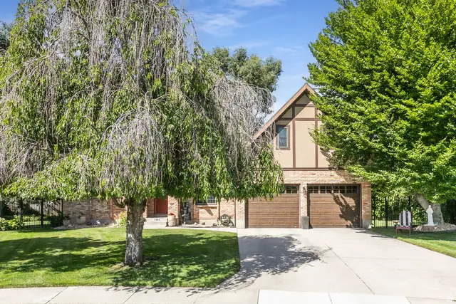 1406 E Lombardy Ct, Murray, UT 84121 - #3