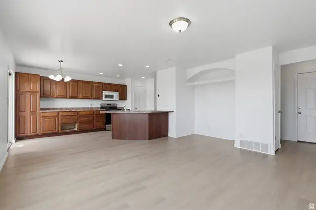 1219 Firefly Dr, Spanish Fork, UT 84660 - #3