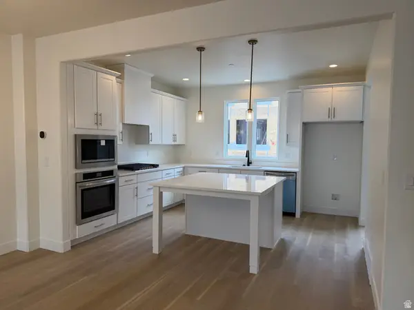 5308 W Center Field Dr S #136, South Jordan, UT 84009