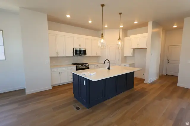 7301 W Terraine Rd, West Jordan, UT 84081 - #2