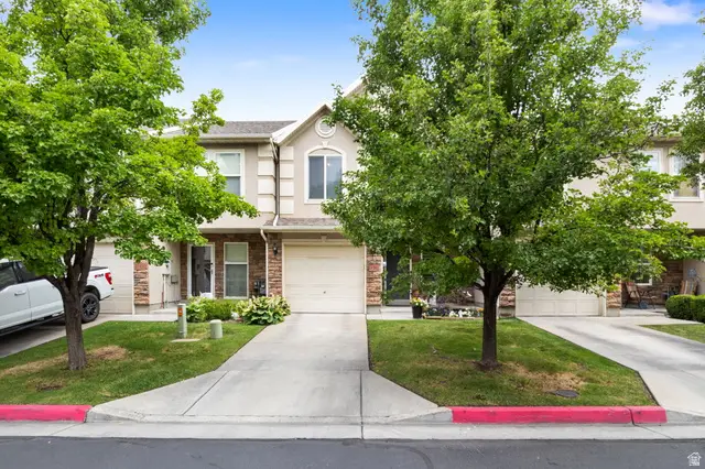 538 W Lochlevan Ln S, Murray, UT 84123 - #3