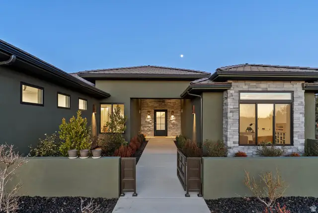178 Peregrine Cir, Dammeron Valley, UT 84783 - #2