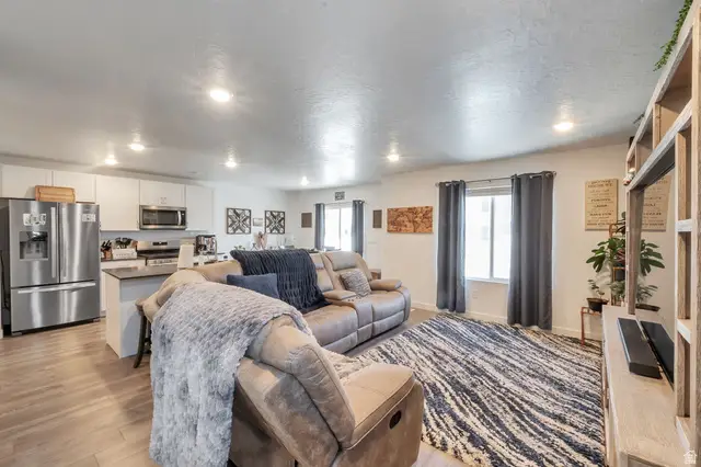 938 W Fox Ave, Santaquin, UT 84655 - #3