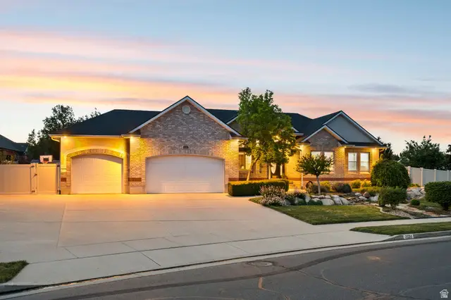 2034 W Meridies Dr S, South Jordan, UT 84095 - #2