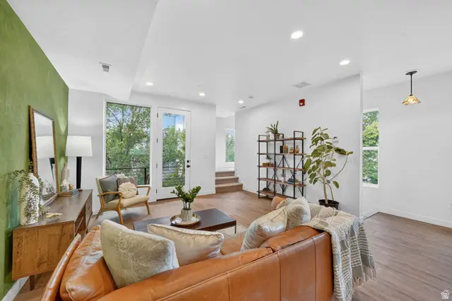 723 N 300 W #7, Salt Lake City, UT 84103 - #2