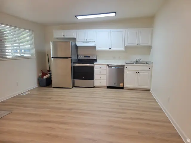 2066 E 3335 S, Salt Lake City, UT 84109 - #3