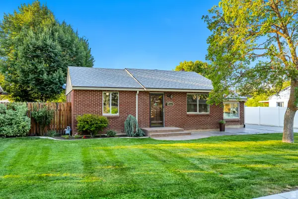 831 E Vics Rd, Sandy, UT 84094