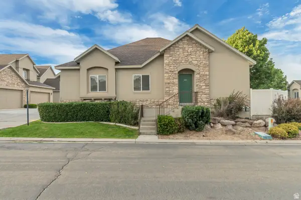 1538 W Wyngate Park Dr, South Jordan, UT 84095