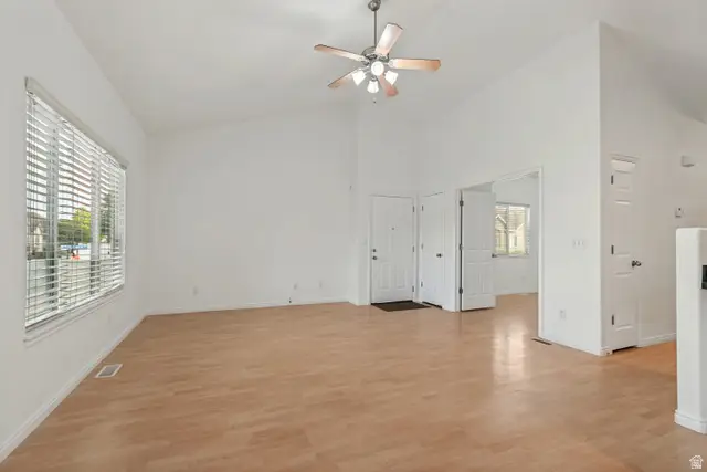 1538 W Wyngate Park Dr, South Jordan, UT 84095 - #3