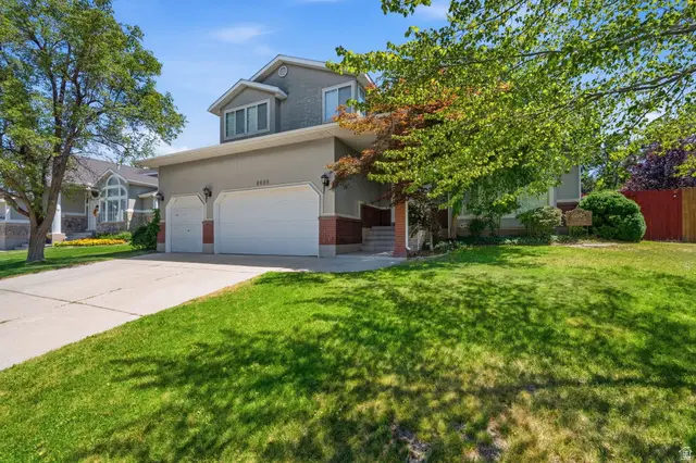 6699 Benecia Dr, Cottonwood Heights, UT 84121 - #2