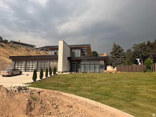 422 N Castor Ln E, Salt Lake City, UT 84103