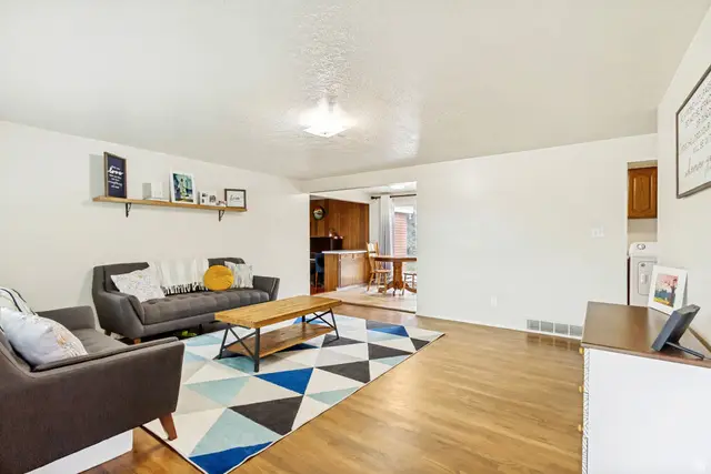 266 N 1040 E, Springville, UT 84663 - #3