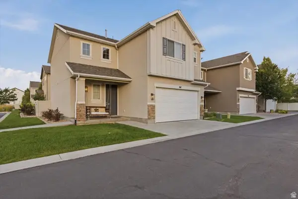 917 W Stonehaven Dr, North Salt Lake, UT 84054