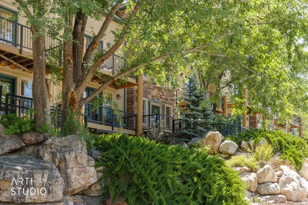 5060 Lakeview Dr #1107, Eden, UT 84310