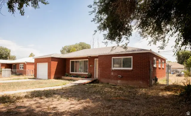156 E 400 S, Vernal, UT 84078 - #2
