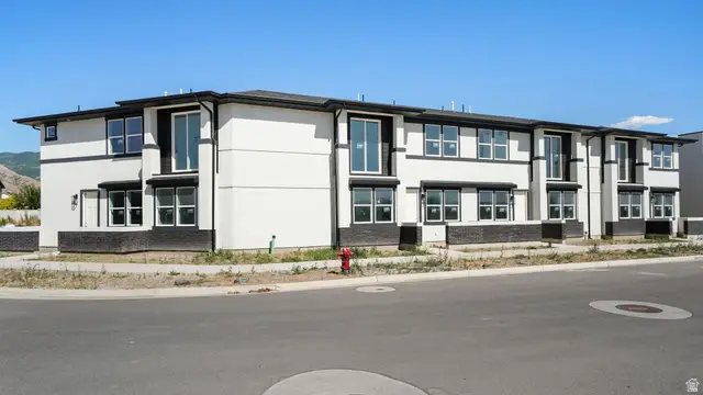 729 S Harrison Dr W, Springville, UT 84663 - #3