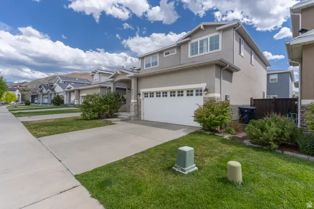 621 W Life Dr, Bluffdale, UT 84065 - #3