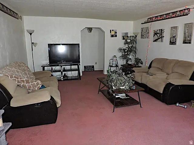 355 S Center St, Delta, UT 84624 - #3