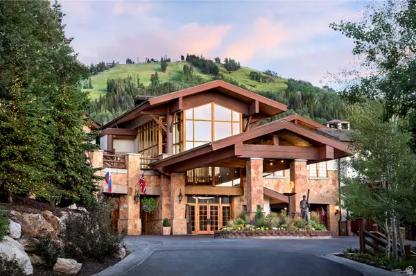 7700 Stein Way #206, Park City, UT 84060