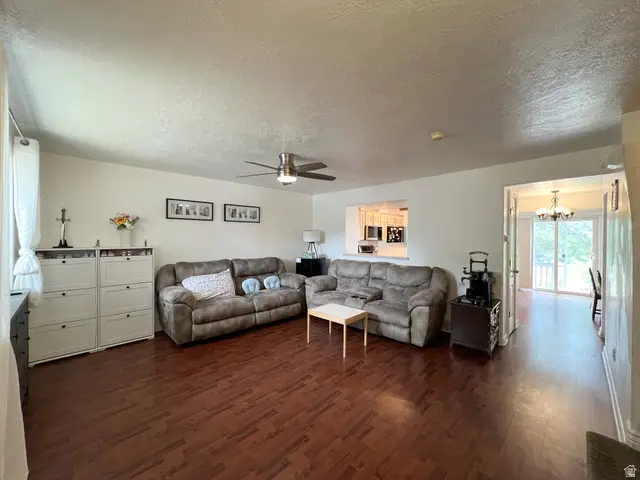 7966 N Dundee Dr, Eagle Mountain, UT 84005 - #3