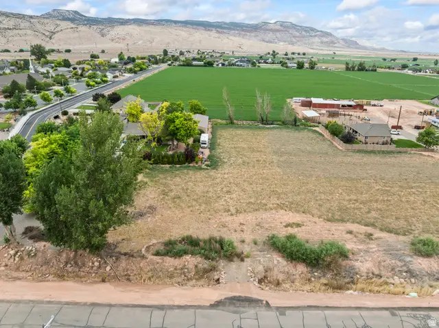 545 E 700 N, Richfield, UT 84701 - #1