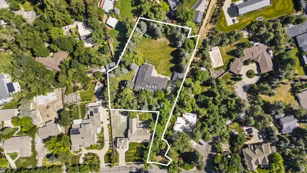 2185 E Applewood Ave S, Holladay, UT 84121