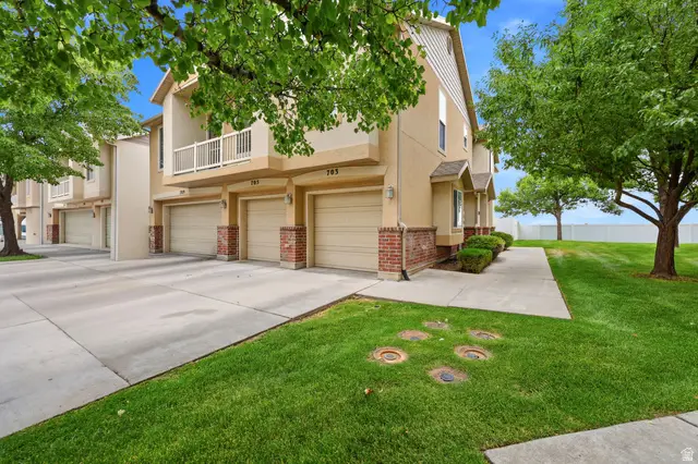 703 Buckingham Dr, North Salt Lake, UT 84054 - #1