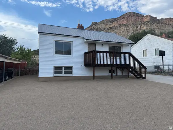 531 Edgehill Dr Dr, East Carbon, UT 84520