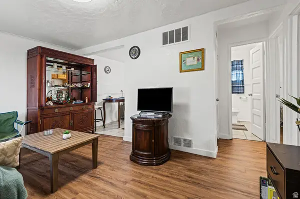 1461 W Sunset Ave, Salt Lake City, UT 84119