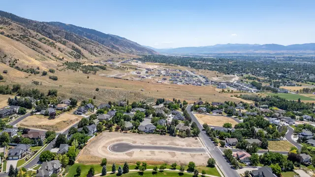 1414 Red Fox Ct #10, Logan, UT 84321 - #2