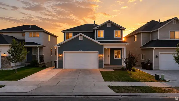 7230 N Green Pasture Ln, Eagle Mountain, UT 84005