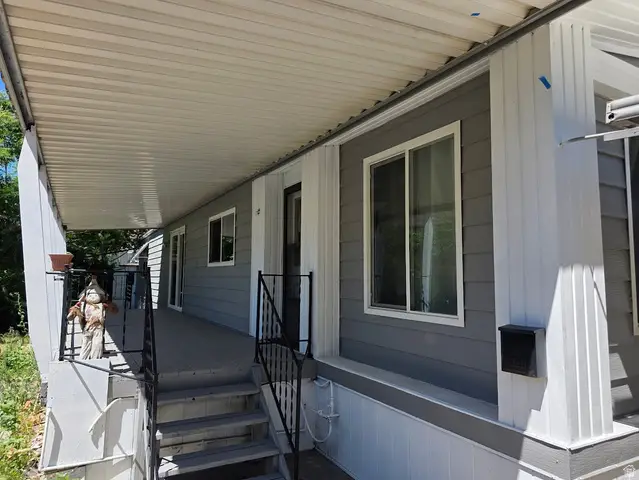 188 E Detroiter Ave, Murray, UT 84107 - #2