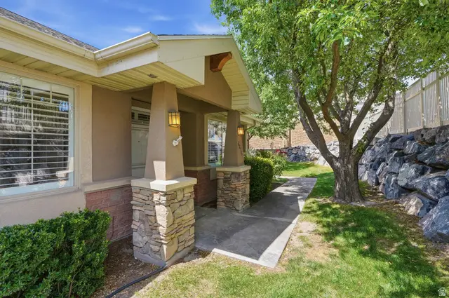 6276 S Laura Jo Ln, Taylorsville, UT 84129 - #2