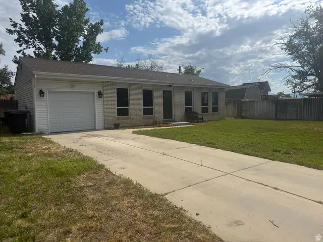 1066 E Violet Cir S, Sandy, UT 84094 - #2
